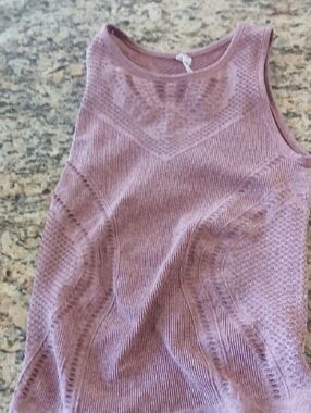 Alo Yoga Mauve Knit Textured Sleeveless Tank Top
